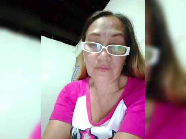 cherrywhite03 webcam