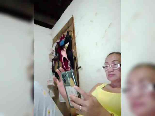 cherrywhite03 webcam