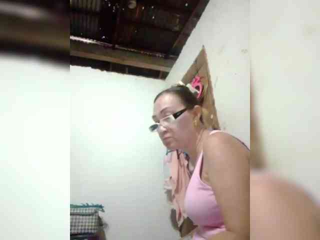 cherrywhite03 webcam