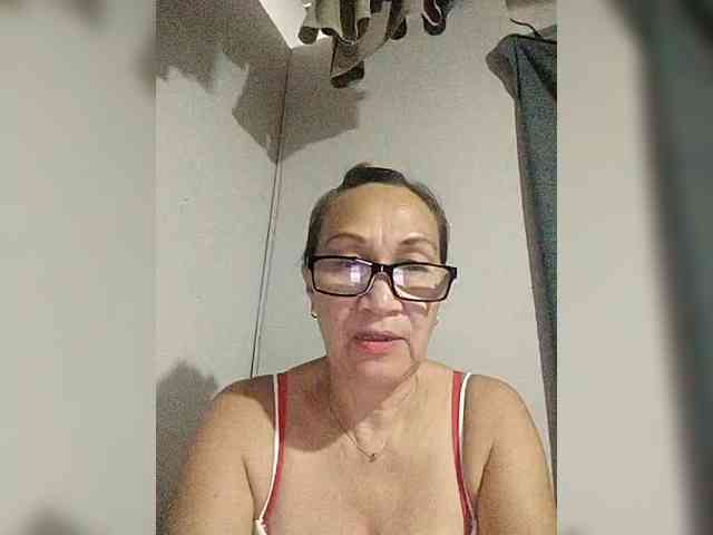 cherrywhite03 webcam