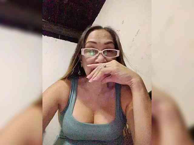 cherrywhite03 webcam