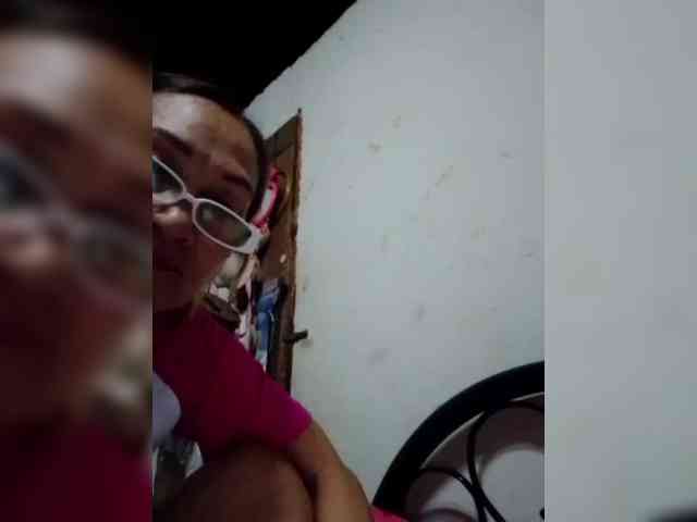 cherrywhite03 webcam