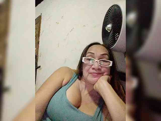 cherrywhite03 webcam