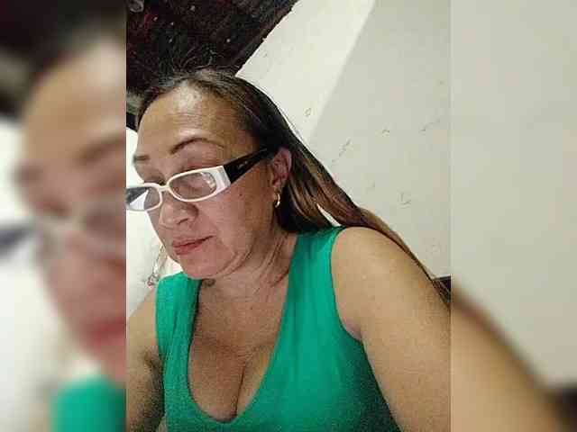 cherrywhite03 webcam