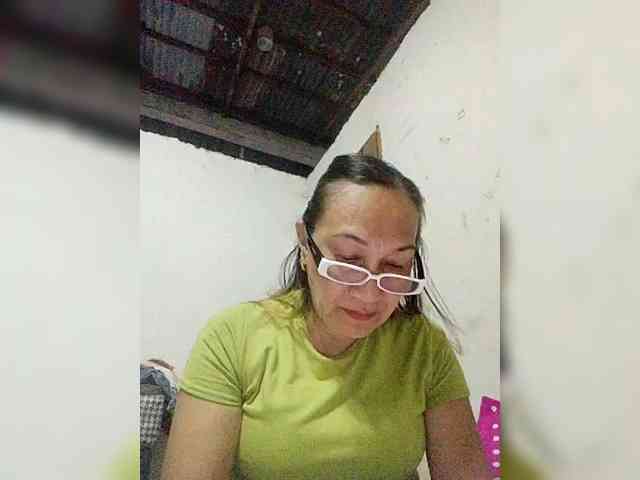 cherrywhite03 webcam