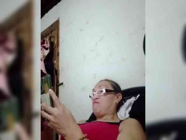 cherrywhite03 webcam