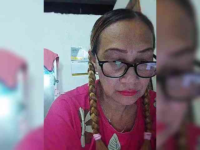 cherrywhite03 webcam