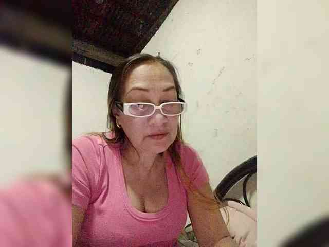 cherrywhite03 webcam