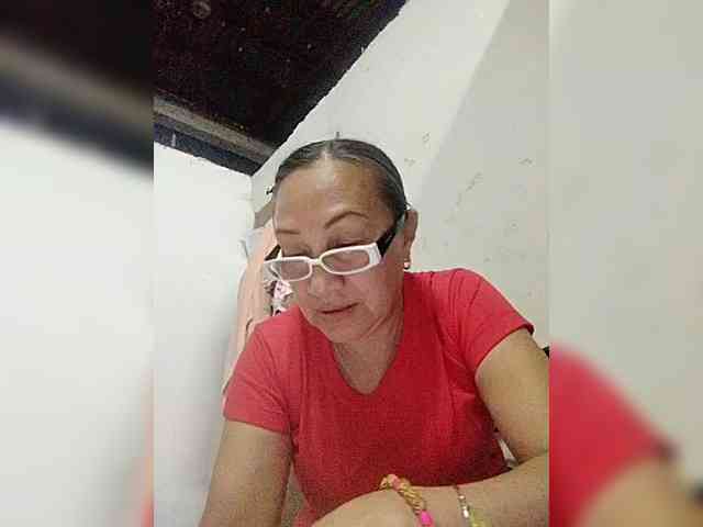 cherrywhite03 webcam