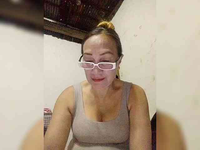 cherrywhite03 webcam