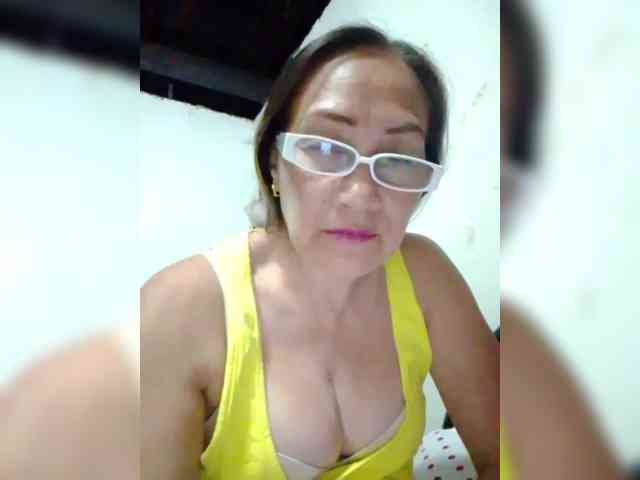 cherrywhite03 webcam