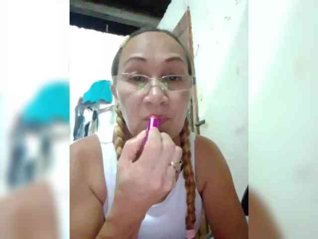 cherrywhite03 webcam