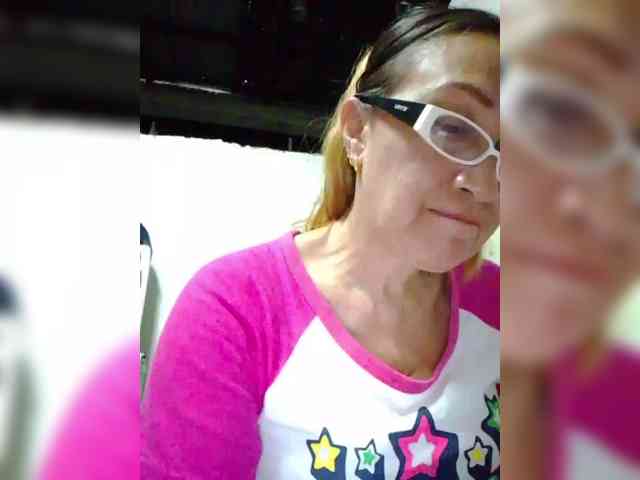 cherrywhite03 webcam