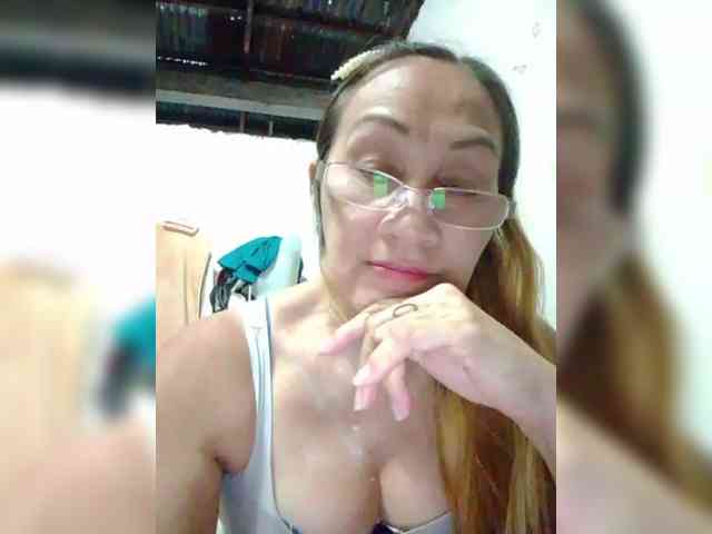 cherrywhite03 webcam