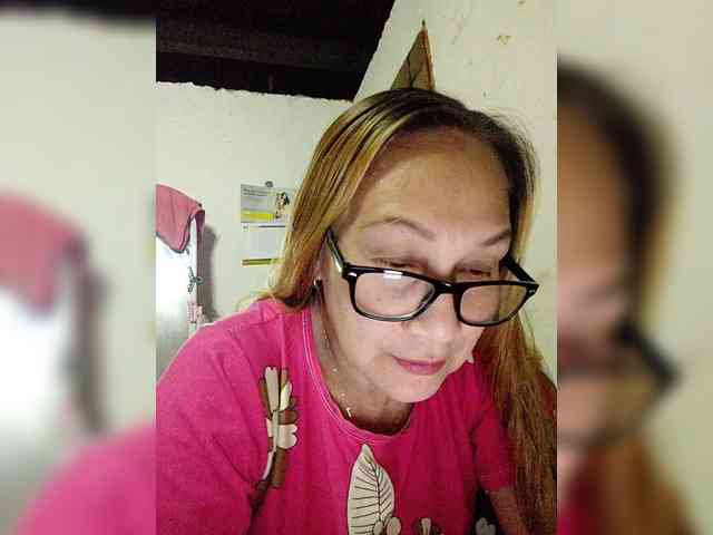 cherrywhite03 webcam