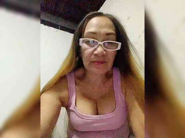 cherrywhite03 webcam