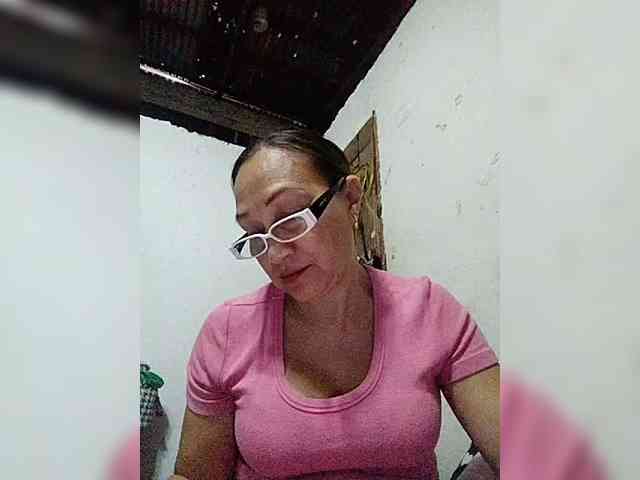 cherrywhite03 webcam