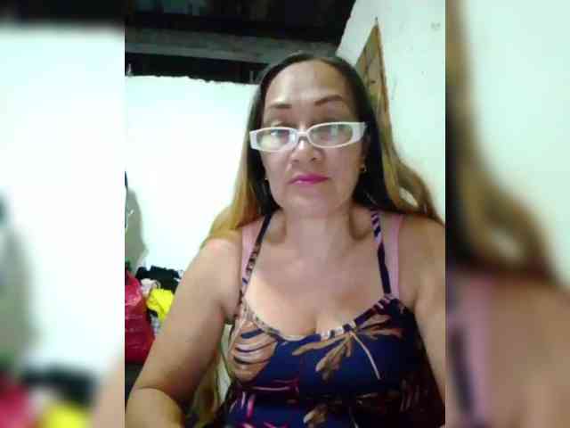 cherrywhite03 webcam