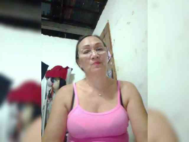 cherrywhite03 webcam