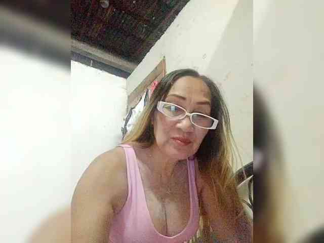 cherrywhite03 webcam