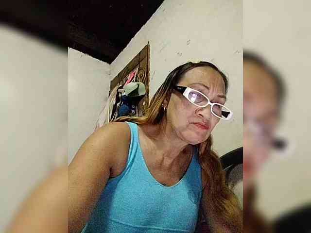 cherrywhite03 webcam