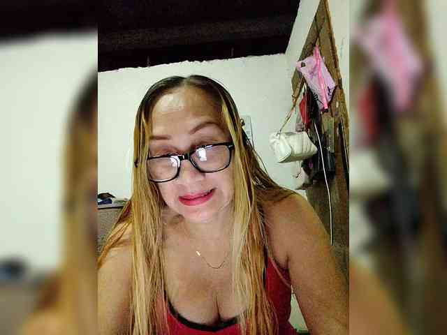 cherrywhite03 webcam