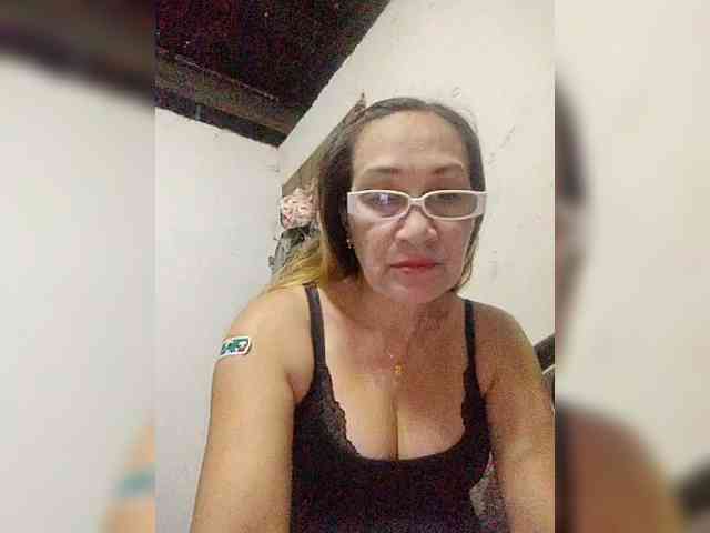 cherrywhite03 webcam