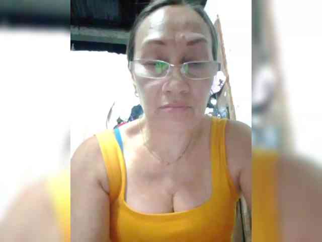 cherrywhite03 webcam
