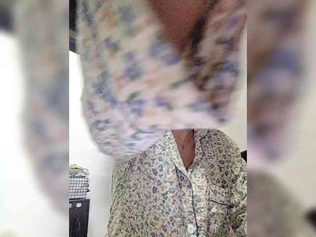 cherrywhite03 webcam