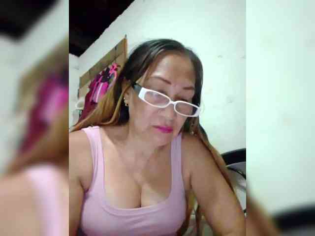 cherrywhite03 webcam