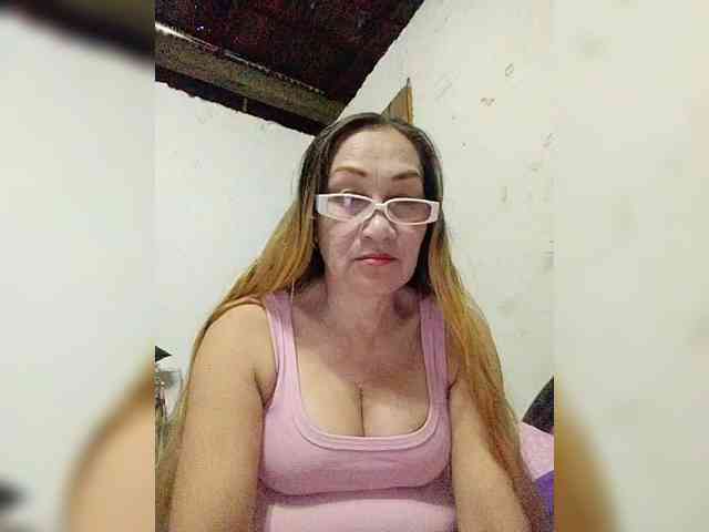 cherrywhite03 webcam