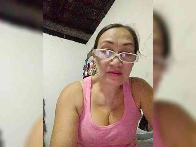 cherrywhite03 webcam