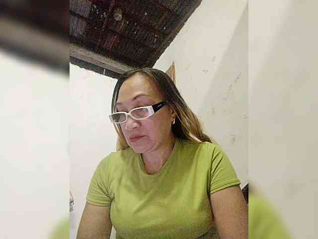 cherrywhite03 webcam