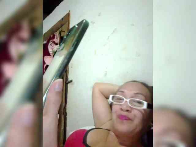 cherrywhite03 webcam