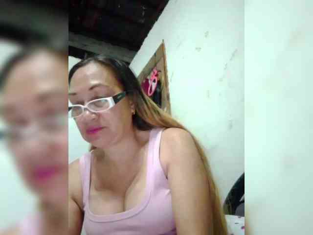 cherrywhite03 webcam