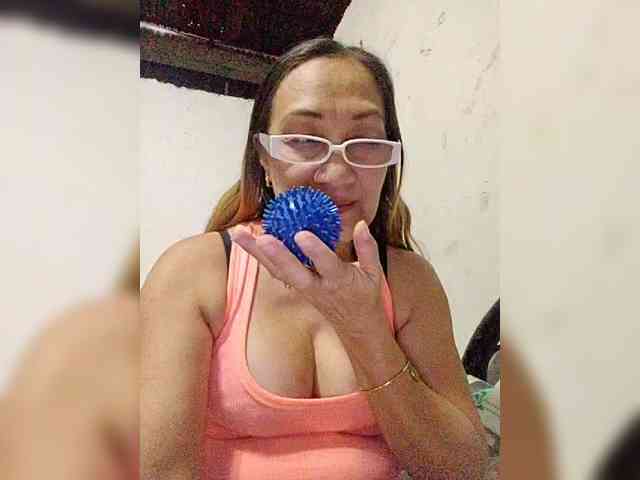 cherrywhite03 webcam