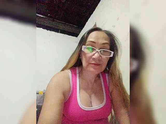 cherrywhite03 webcam