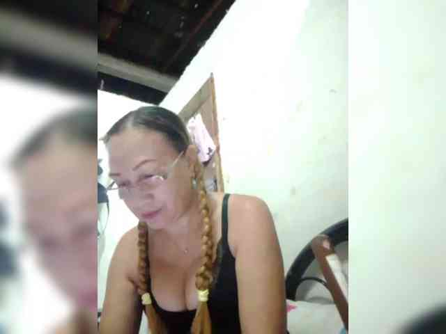 cherrywhite03 webcam