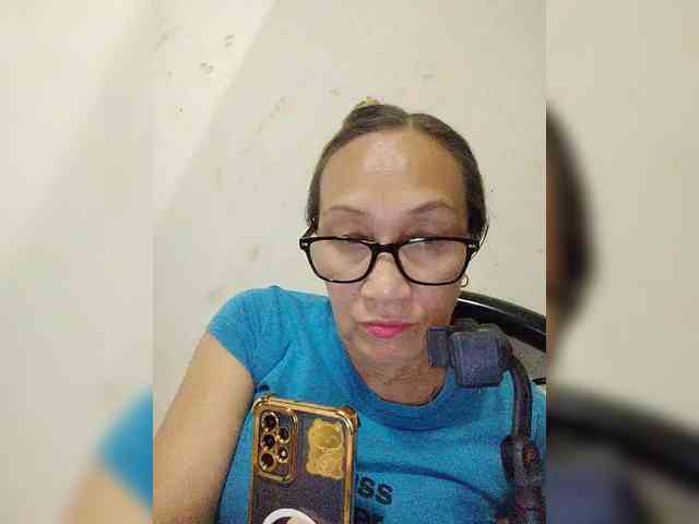 cherrywhite03 webcam