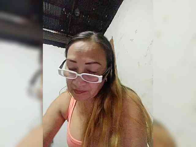 cherrywhite03 webcam