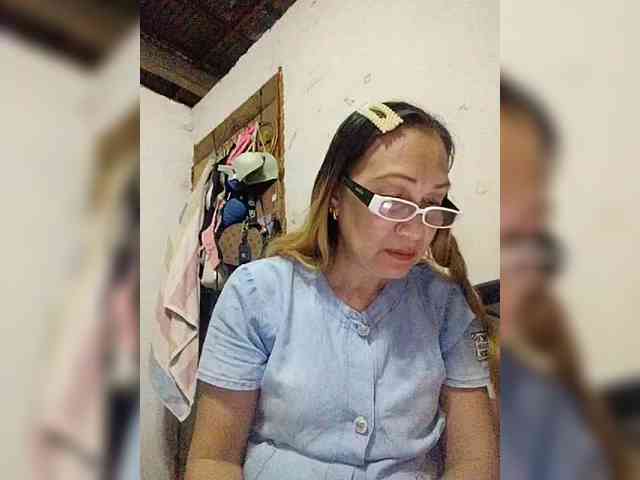 cherrywhite03 webcam