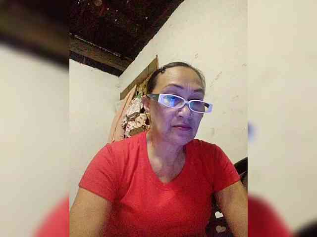 cherrywhite03 webcam