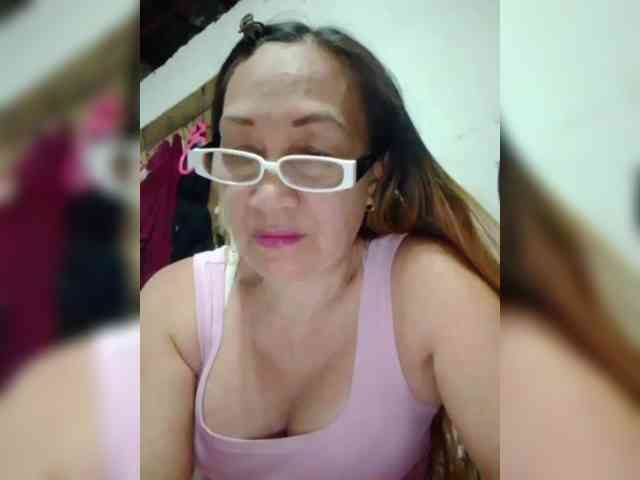 cherrywhite03 webcam