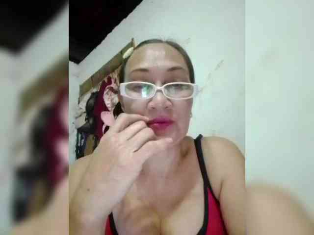 cherrywhite03 webcam