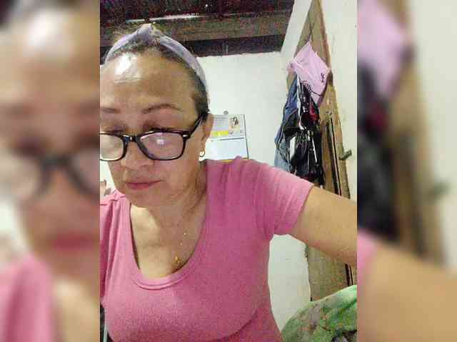 cherrywhite03's webcam live show