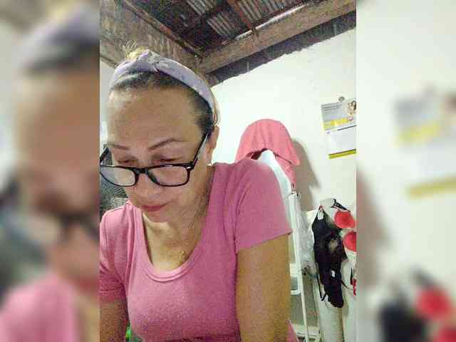 cherrywhite03 webcam