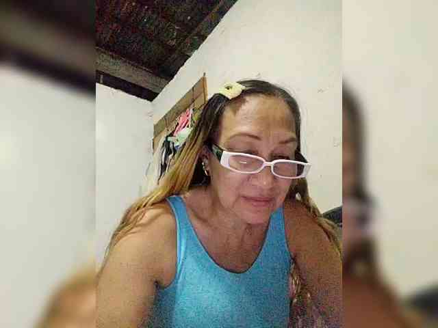 cherrywhite03 webcam