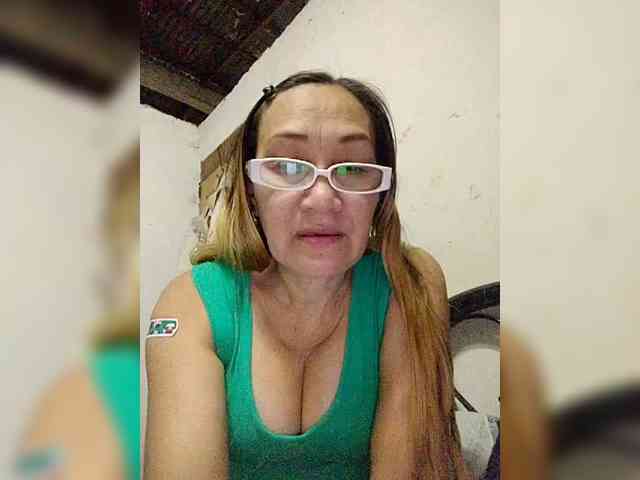 cherrywhite03 webcam