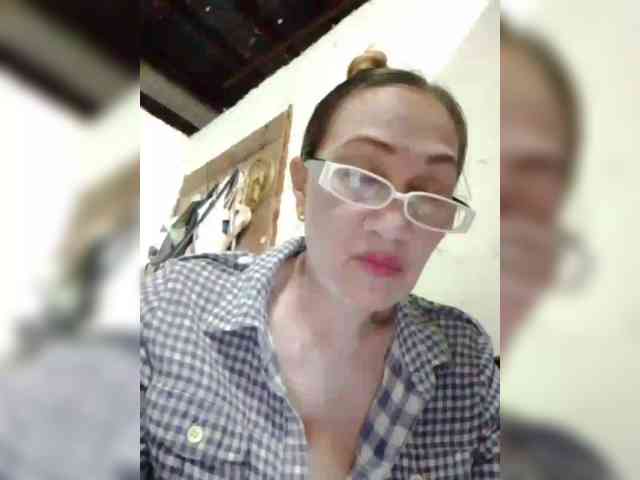 cherrywhite03 webcam