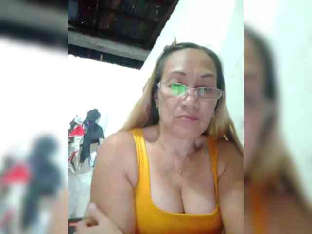 cherrywhite03 webcam